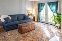 Building Photo - 1515 1/2 S Carson Ave