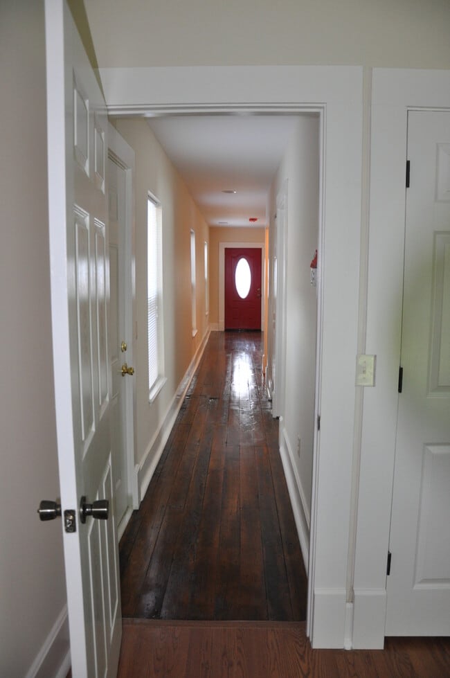 Building Photo - Pre-Leasing Now for the Fall Semester 2026