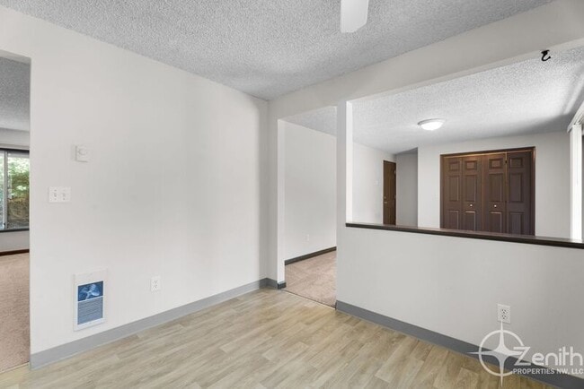 Building Photo - 805 NE 122nd Ave