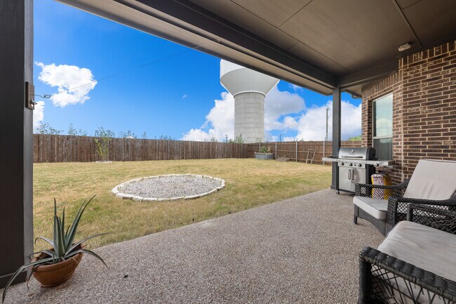 Building Photo - 2308 Paddington Way