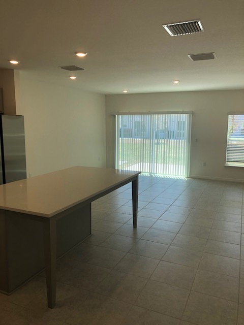 Building Photo - 3591 Smt Vw Wy