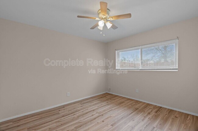 Building Photo - 2323 Woodson Rd