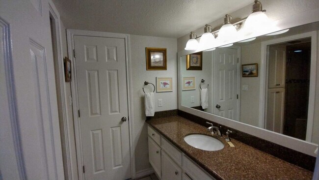 Building Photo - 4908 Gulf Blvd