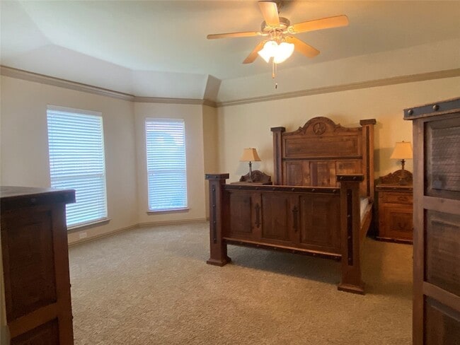 Building Photo - 380 Spring Meadow Dr