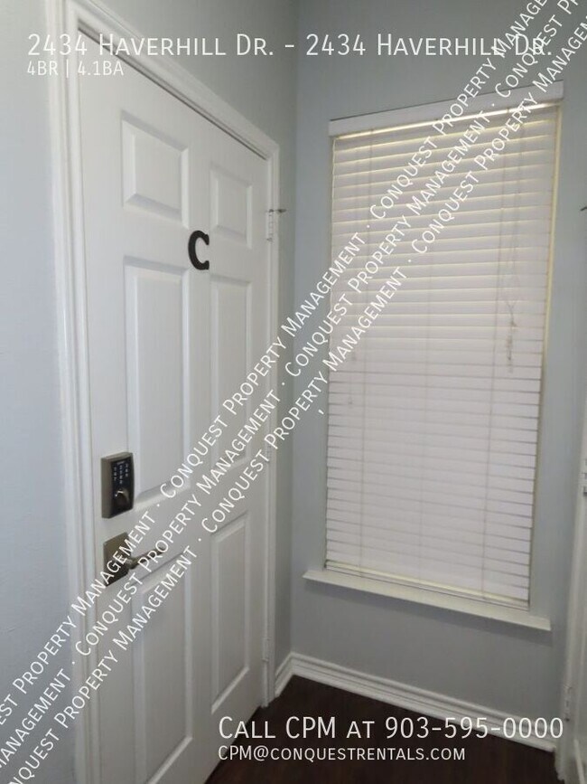 Building Photo - 2434 Haverhill Dr