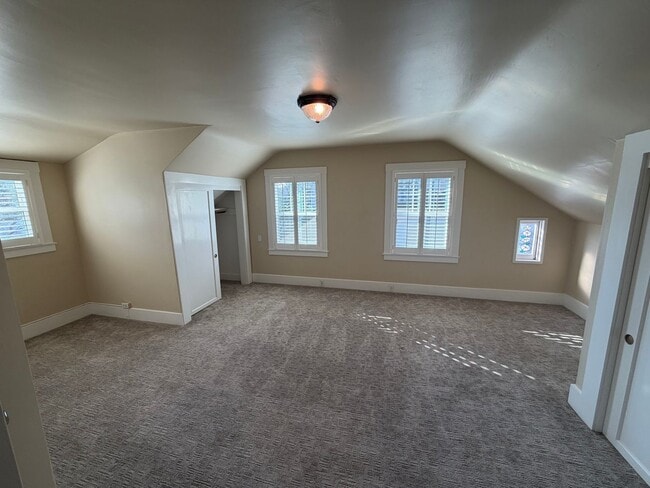 Building Photo - East Sacramento Home | 3 bedroom / 2 bathroom |1 bedroom 1 bath ADU | Available Now!