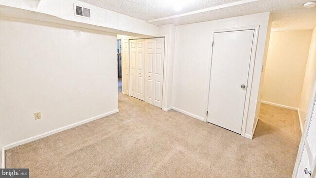 Building Photo - 7416 Kilcreggan Terrace