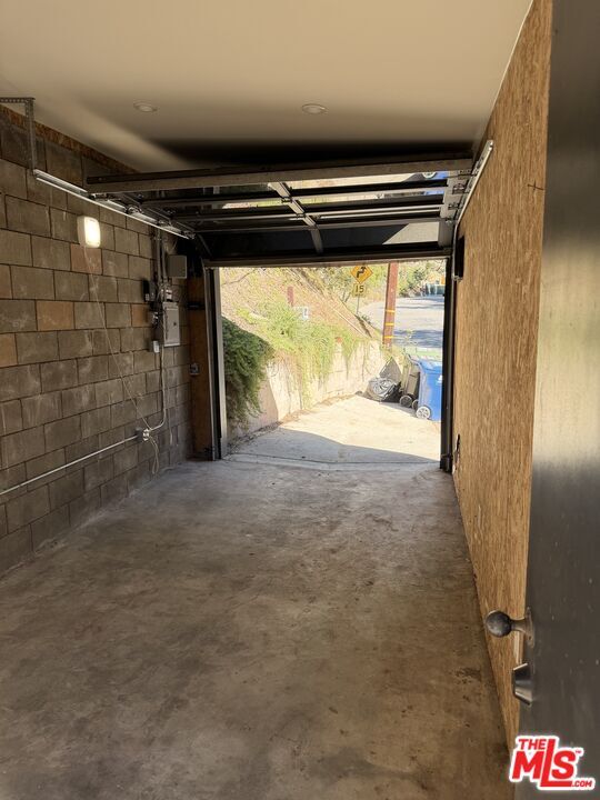 Building Photo - 4517 Cleland Ave