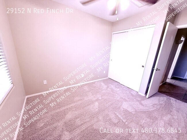 Building Photo - 29152 N Red Finch Dr