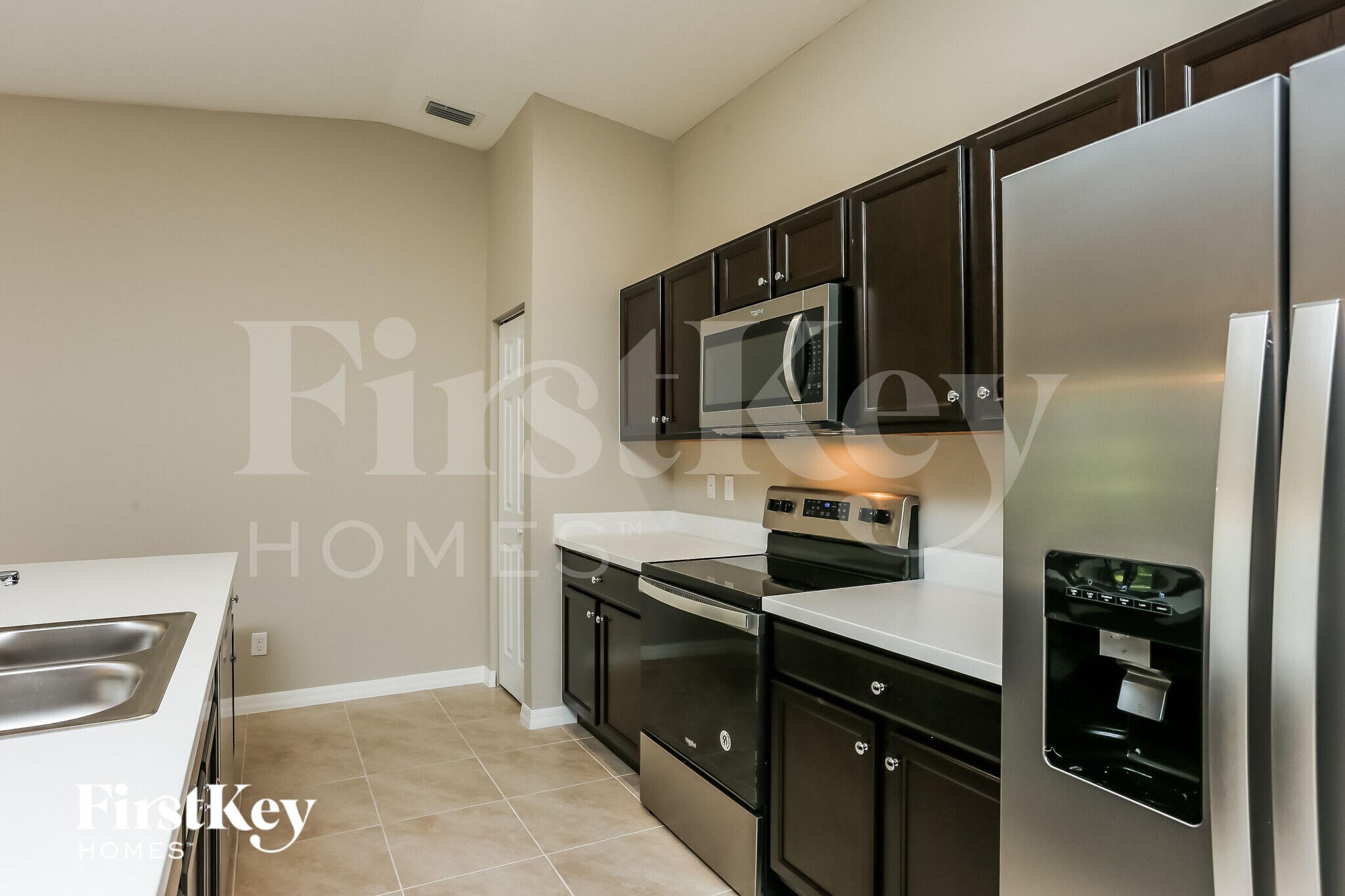 Building Photo - 1298 SW Crost Ave