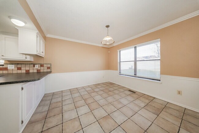 Building Photo - 2135 Jazzman Dr