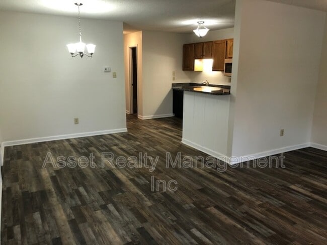 Building Photo - 9227 Shady Bend Ln