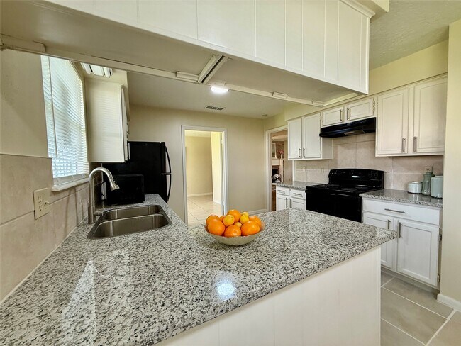 Building Photo - 10718 Nobility Dr