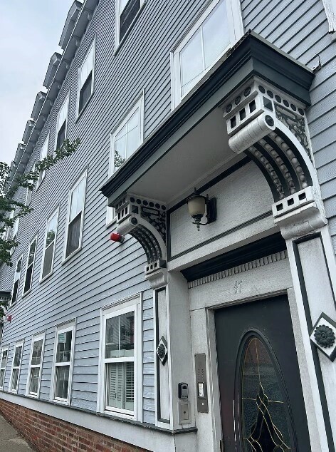 Building Photo - 47 Dorchester St