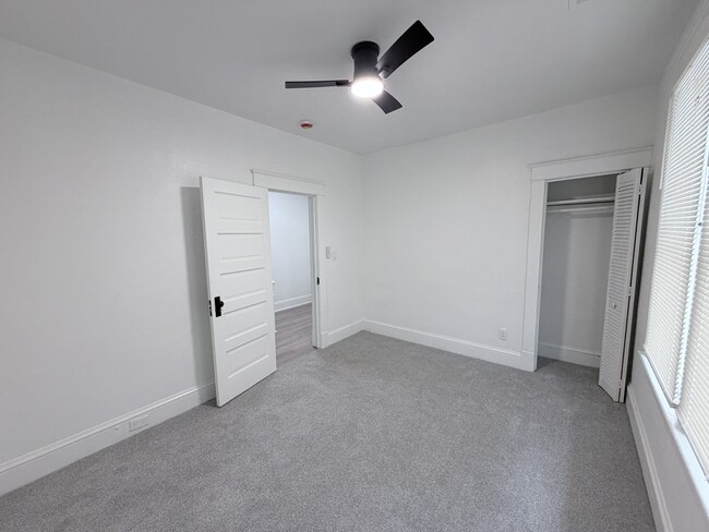 Building Photo - 1439 Chesapeake Ave