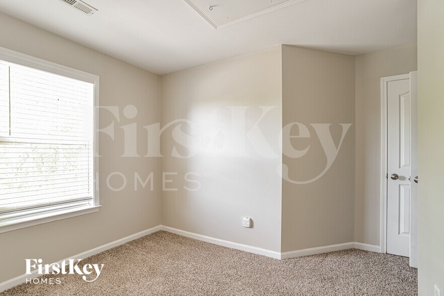 Building Photo - 11735 Hawick Valley Ln