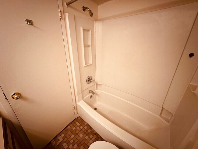 Building Photo - Washington Hall, Downtown Loft Apartment