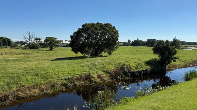 Building Photo - 2060 Greenview Shores Blvd