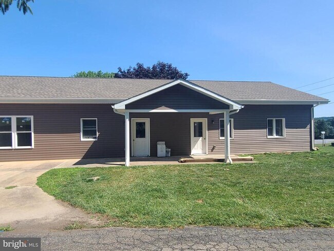 Building Photo - 610 Robert Fulton Hwy