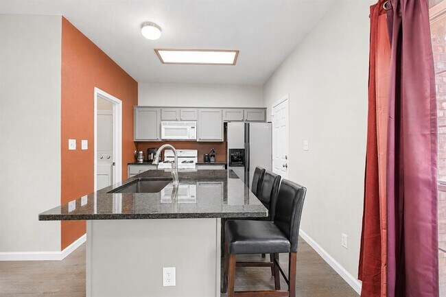 Building Photo - 207 Kates Way