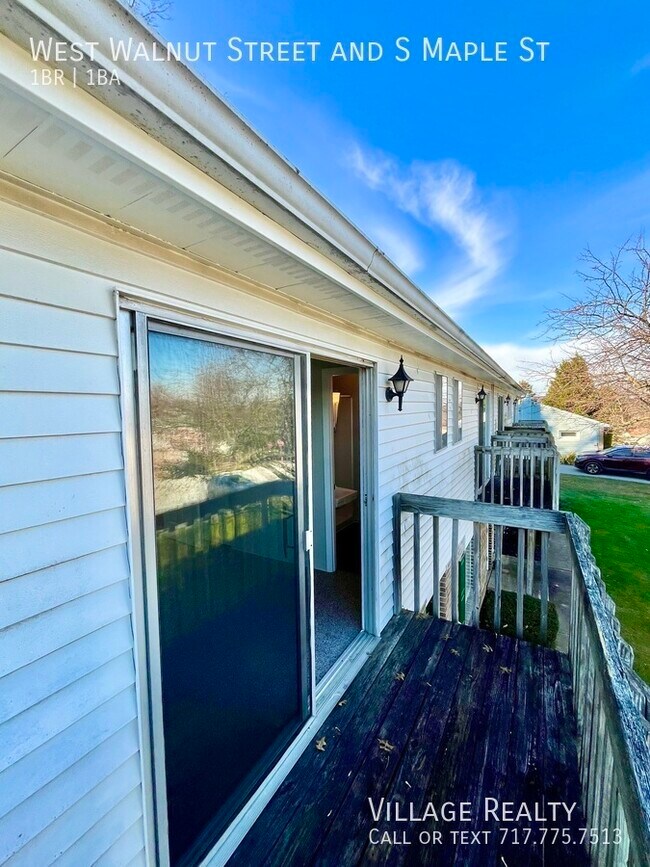 Building Photo - 86 W Walnut St