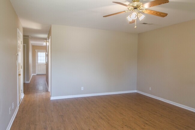 Building Photo - 293 Executive Ave