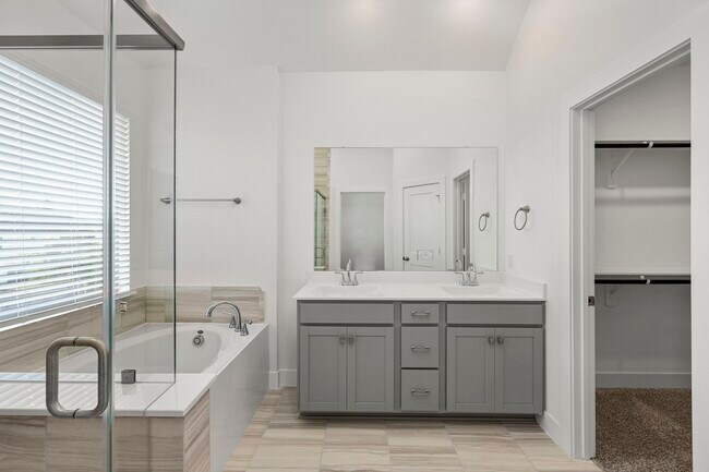 Building Photo - 7818 Starfish Arbor Dr