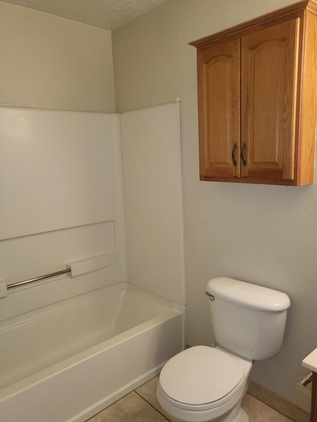 Building Photo - 9367 Vista Clara Loop NW