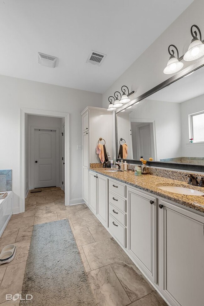 Building Photo - Gorgeous Home For Rent!!