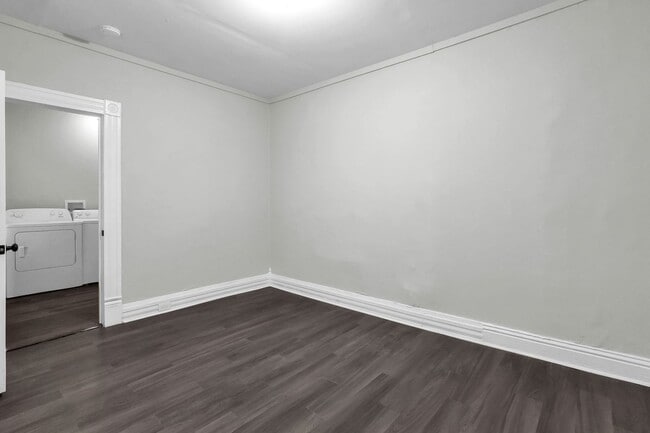 Building Photo - 1032 E 17th Ave