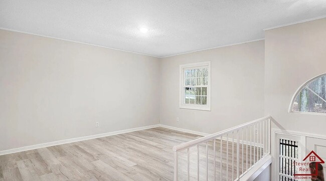 Building Photo - 510 Knollwoods Rd