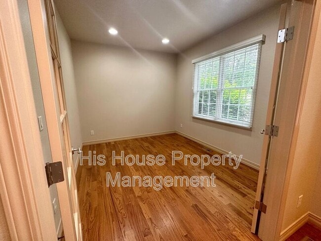 Building Photo - 3103 68th Ave Ct