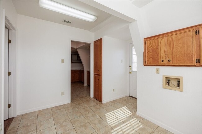 Building Photo - 13813 Flintlock Dr