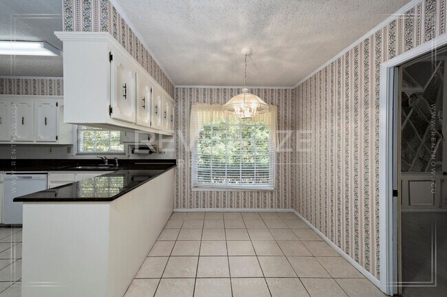 Building Photo - 962 Lansdale Ct