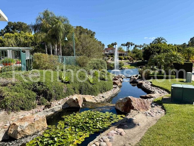 Building Photo - 11858 Caminito Corriente
