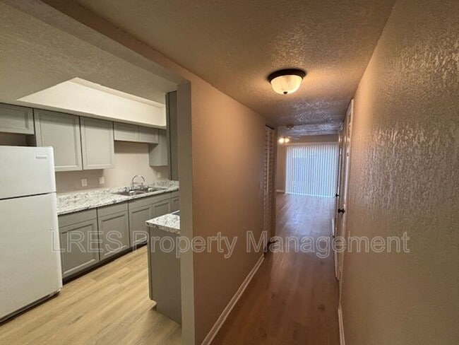 Building Photo - 1603 Terrace Dr