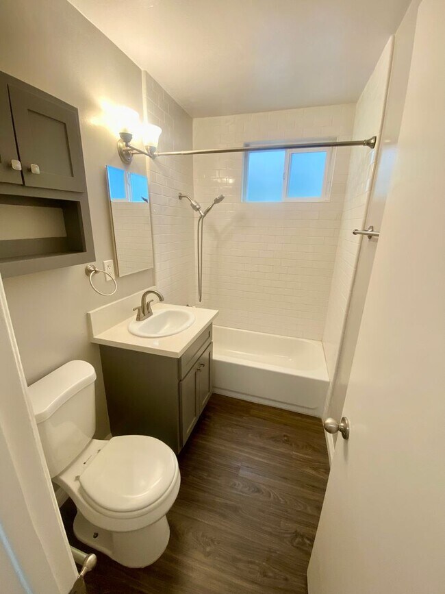 Building Photo - Rohrbach