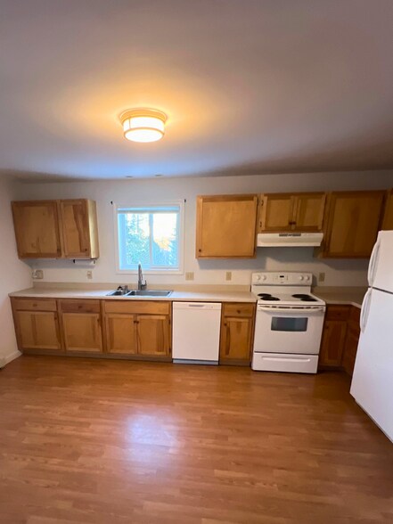 Primary Photo - 12 Colby Way