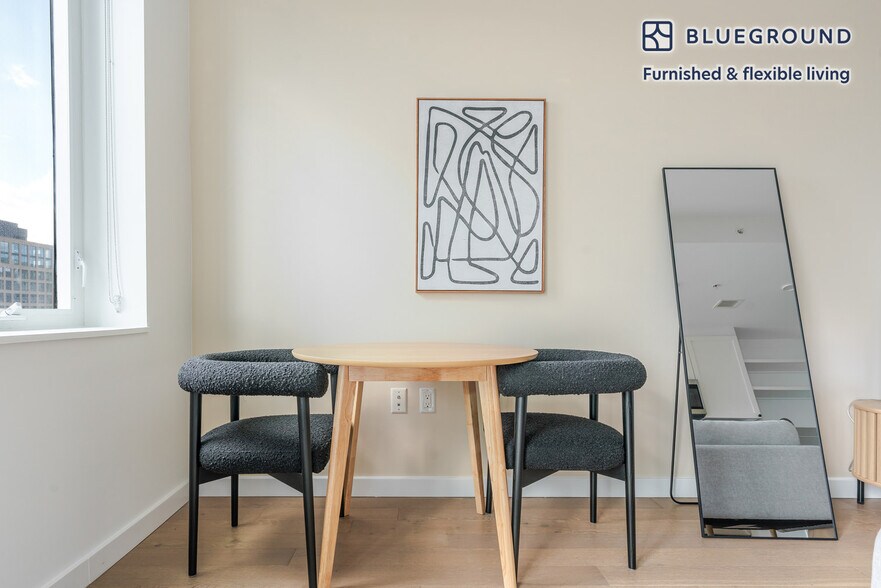 Building Photo - 3 Tingey Sq SE