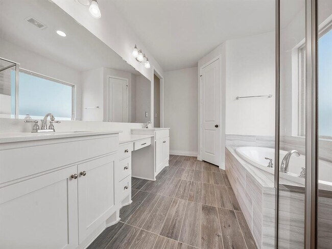 Building Photo - 3909 Lily Park Ln