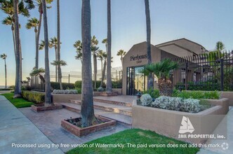 Building Photo - Newly Renovated Vacation Rental with Ocean...