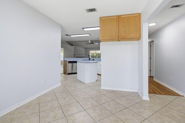 Building Photo - 5135 Whitehurst Ln