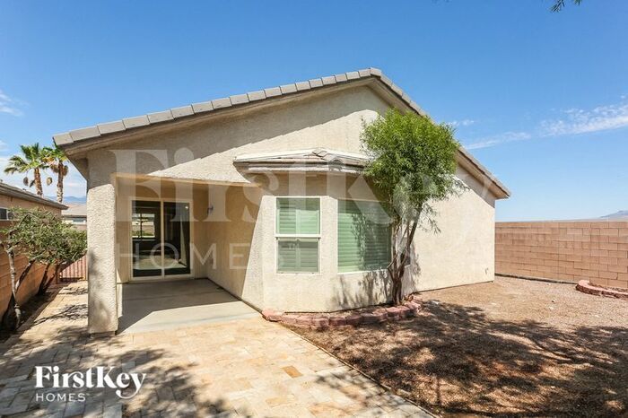 Building Photo - 8920 El Diablo Ct