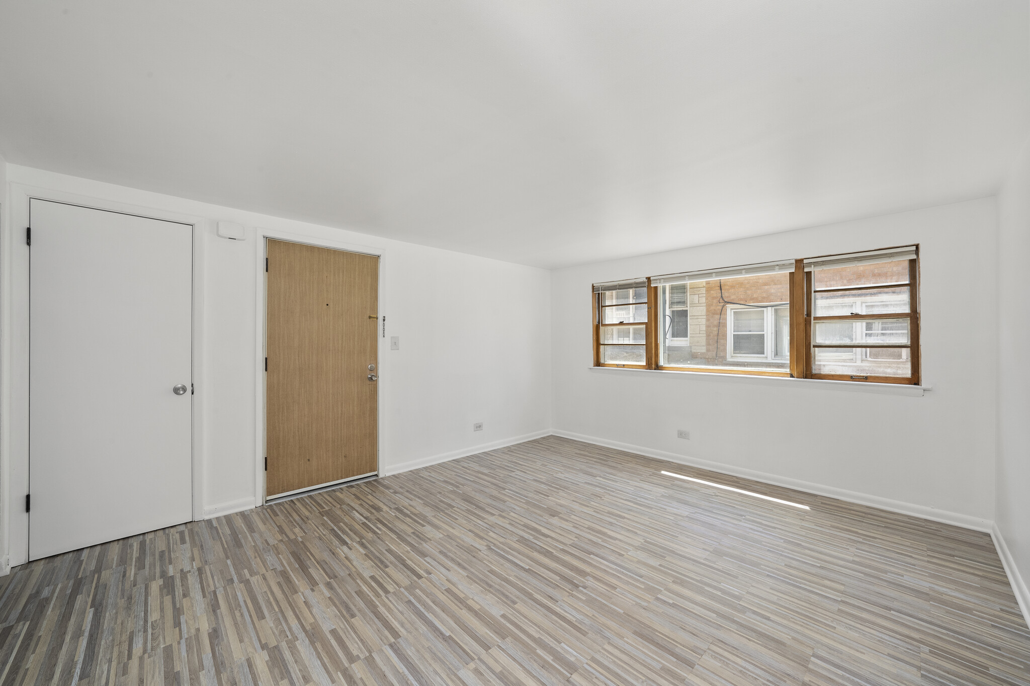 Building Photo - 1914 N 18th Ave