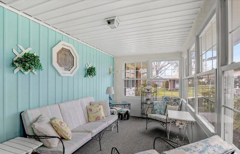 Building Photo - 455B Portsmouth Dr