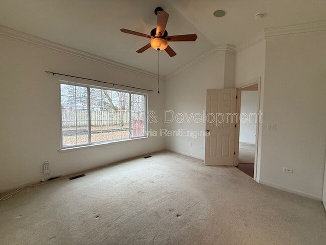 Building Photo - 2481 Hearthstone Dr