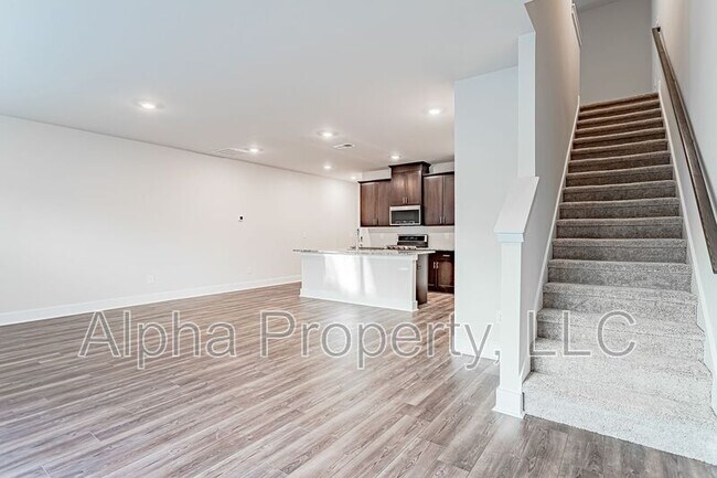 Building Photo - 38 Centimeters Dr