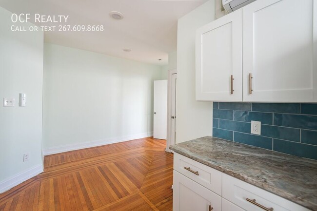 Building Photo - Large One Bed Cobbs Creek Apartment