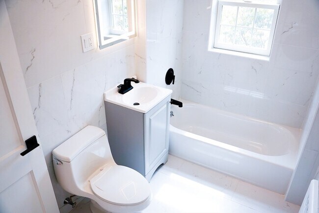 Building Photo - 33 Hammond Pond Pkwy