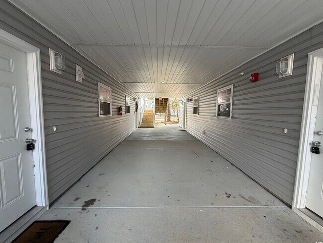 Building Photo - 179 Charter Dr